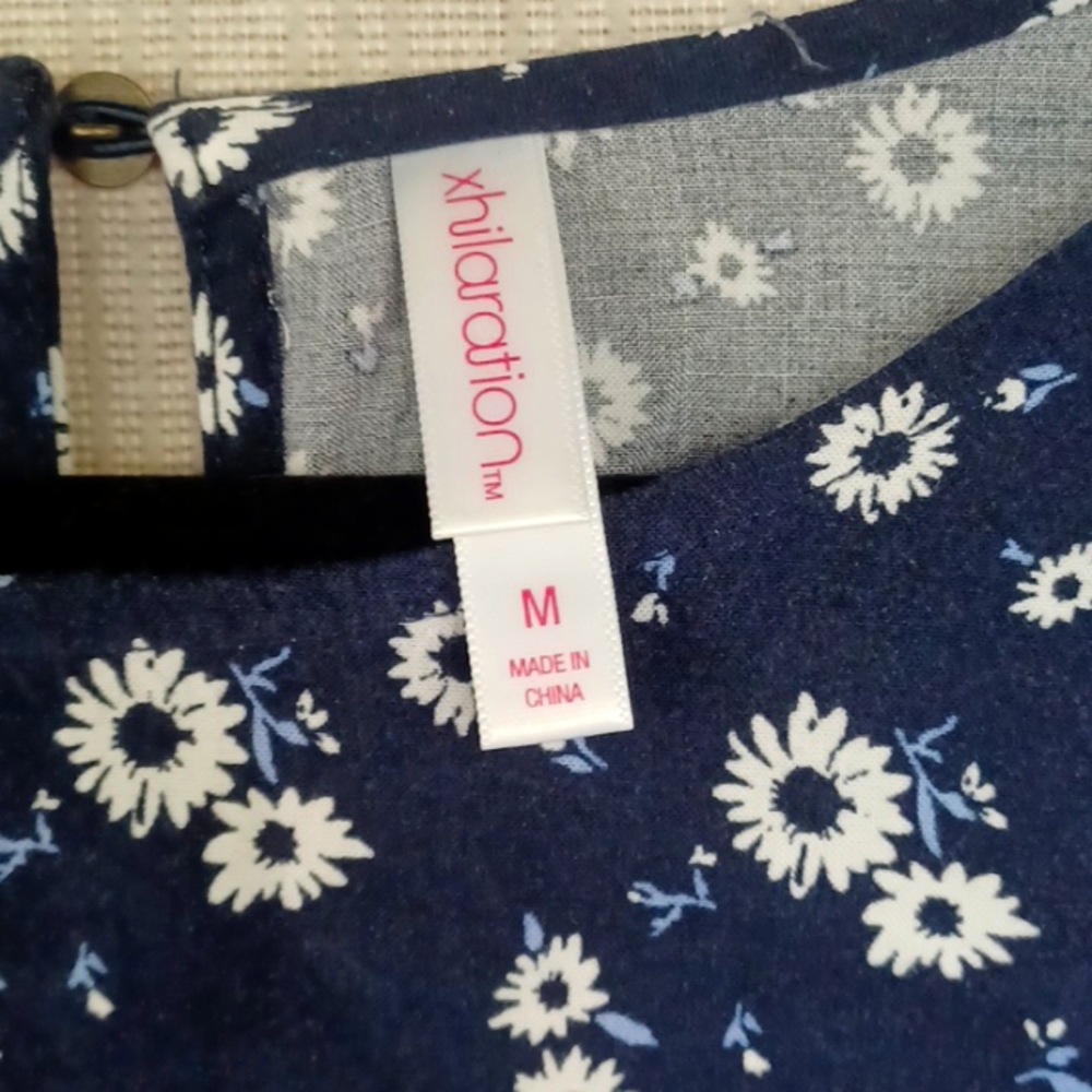 Floral blouse - Picture 3 of 6